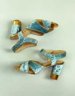 Hot Cynthia Rowley Date Night Heels BLUE